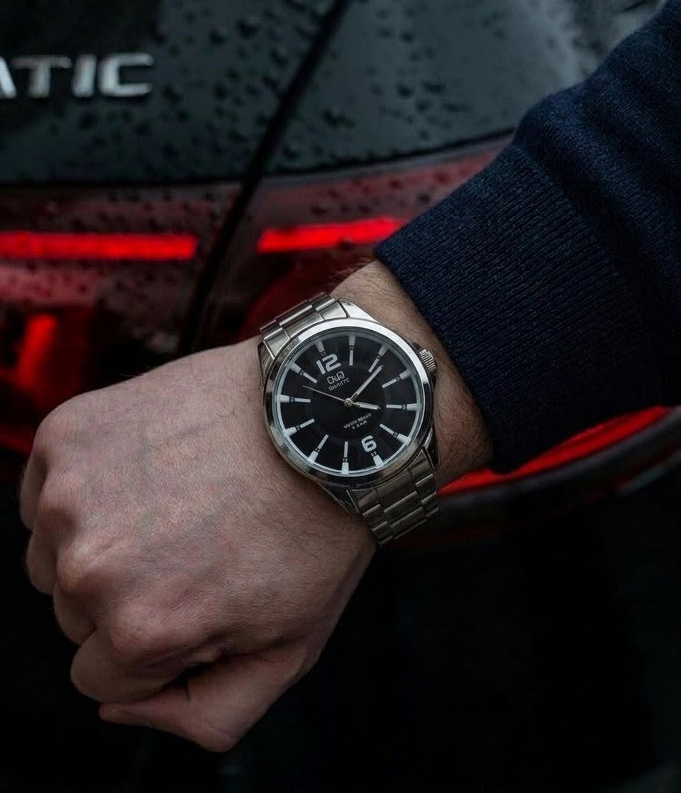 Reloj de temporada Q&Q Negro