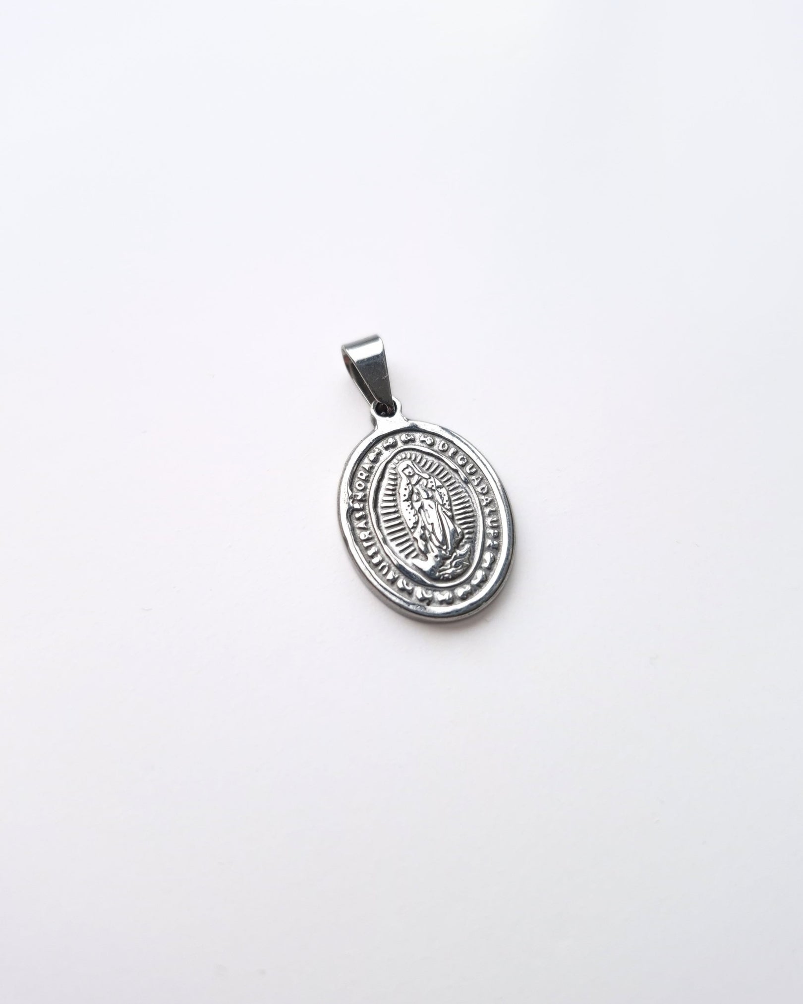 Dije Medallon (para cadenas de hasta 6 mm)